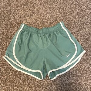 Nike Dri-FIT Tempo running shorts